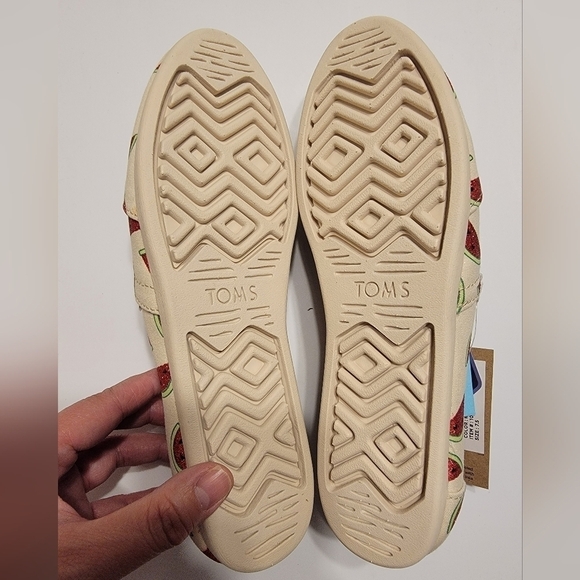 NWT Toms Natural Glitter Watermelon Alpargata Slip On Shoes - Picture 6 of 7